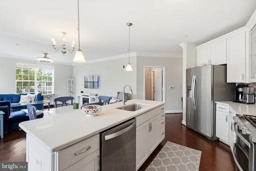3825 Doc Berlin Dr, Silver Spring, MD 20906-1187, United States
