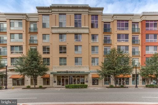 2200 N Westmoreland St, Arlington, VA 22213-1044, United States