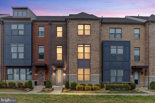 44735 Medway Ter, Ashburn, VA 20147-5974, United States