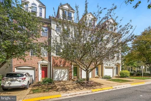 5313 Chieftain Cir, Alexandria, VA 22312-2327, United States - Photo 1