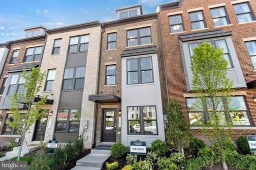 6011 BEAKE STREET - Photo 1