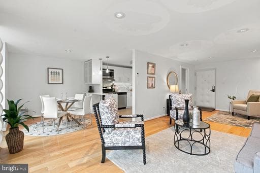 1510 12th ST N #303 ARLINGTON VA 22209
