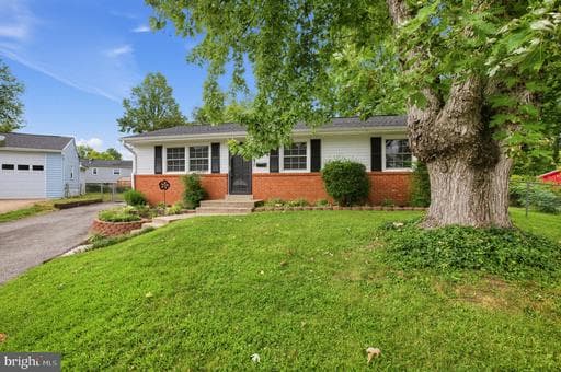 13312 KELSEY COURT