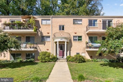 10607 Montrose Ave, Bethesda, MD 20814-4218, United States