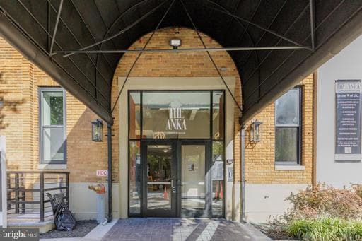 901 3RD ST NE #105,WASHINGTON,DC,20002,WASHINGTON