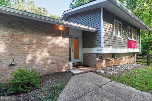 8200 Stone Trail Dr, Bethesda, MD 20817-4556, United States