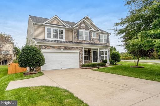 15420 Ann Arden Ave, Woodbridge, VA 22193-3395, United States - Photo 1
