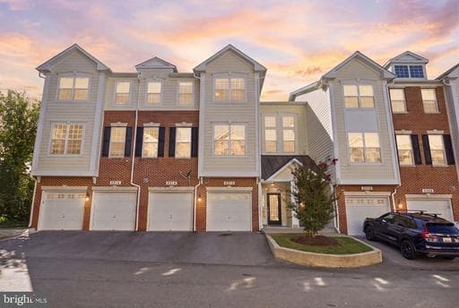 2212 Highfly Ter, Silver Spring, MD 20902-2817, United States