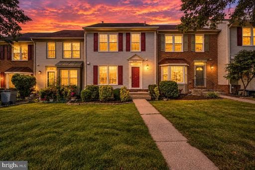 21140 Winding Brook Sq, Ashburn, VA 20147-5450, United States