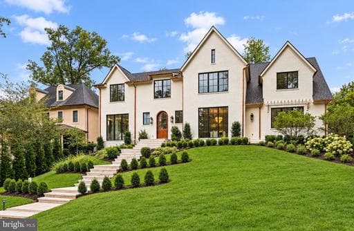 2934 Glover Dr NW, Washington, DC 20016-3567, United States