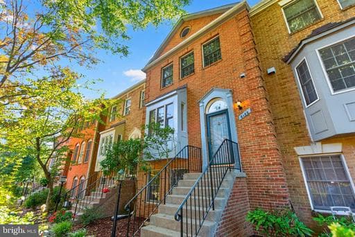 6188 Darleon Pl, Alexandria, VA 22310-2435, United States