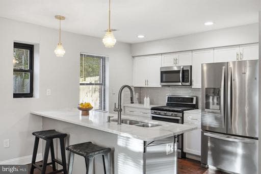 5037 JUST ST NE,WASHINGTON,DC,20019,WASHINGTON
