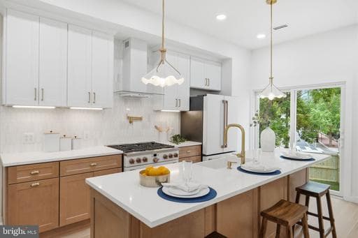 1827 Vermont AVE NW WASHINGTON DC 20001
