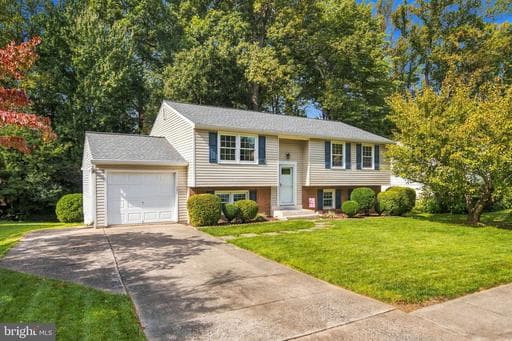 5038 Kenerson Dr, Fairfax, VA 22032-2116, United States