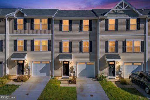 287 Sage Cir, Winchester, VA 22603-4380, United States