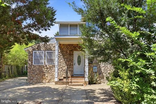 2506 S EADS ST,ARLINGTON,VA,22202,ARLINGTON