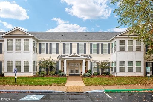 6704 Holly Farm Ln, Warrenton, VA 20187-7276, United States