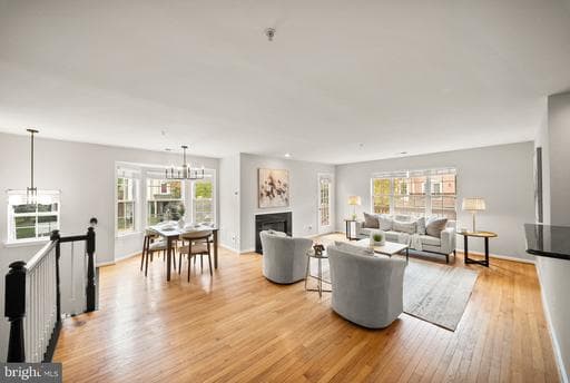 4311 Chariot Ct, Fairfax, VA 22030-7950, United States