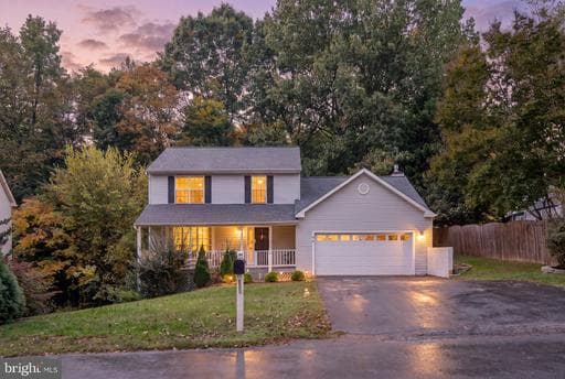 40 Rocky Way Dr, Stafford, VA 22554-7638, United States