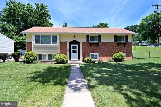 5528 HELMONT DRIVE - Photo 1