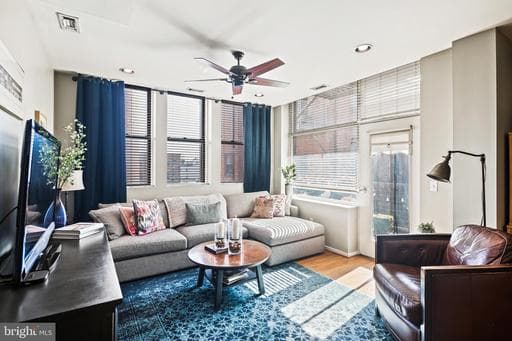 1211 LIGHT STREET 308