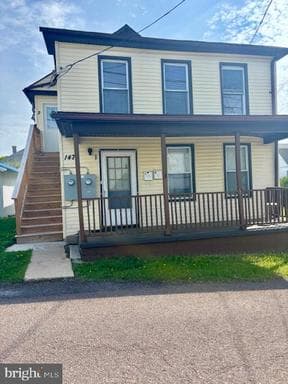 147 W MECHANIC STREET - Photo 1
