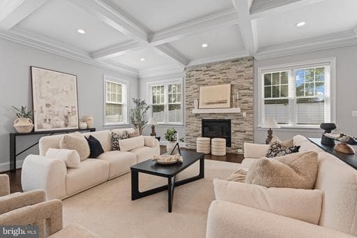 7606 LEONARD DRIVE