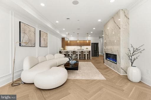 733 EUCLID STREET 303