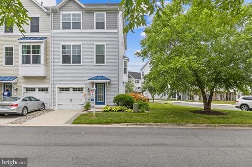 317 SHIPYARD DRIVE 67 - Photo 1