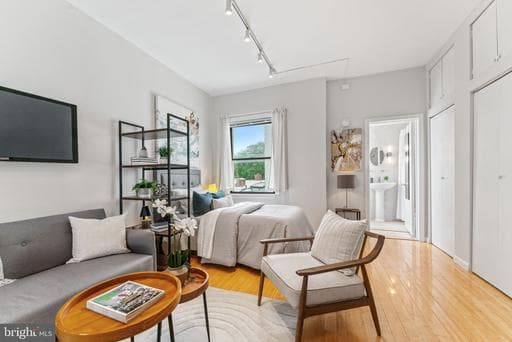 1822 15TH STREET 305 - Photo 1