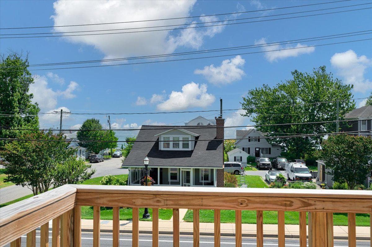 8236 BAYSIDE ROAD - Photo 1