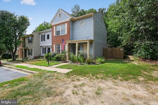 101 Kings Crest Dr, Stafford, VA 22554-7705, United States - Photo 1
