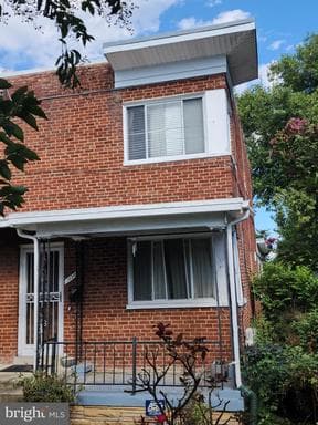 1826 Longford Dr, Hyattsville, MD 20782-3564, United States - Photo 1