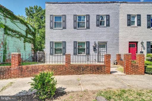 2336 PAYNE TERRACE - Photo 1