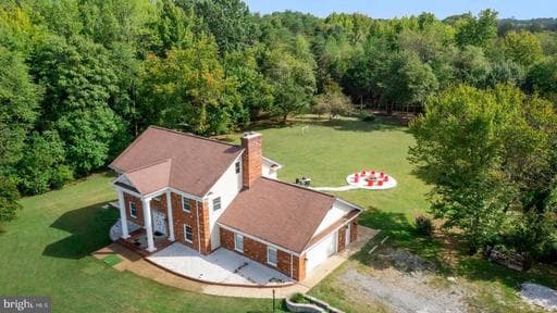 19 TWIN SPRINGS DRIVE - Photo 1