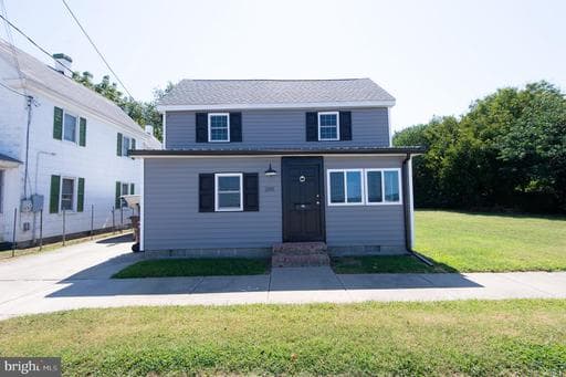 205 BYRN STREET - Photo 1