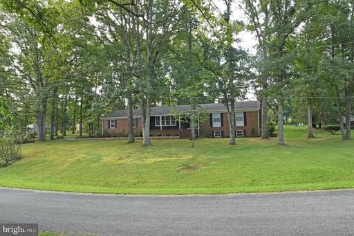 134 West St, Stephens City, VA 22655-3303, United States - Photo 1