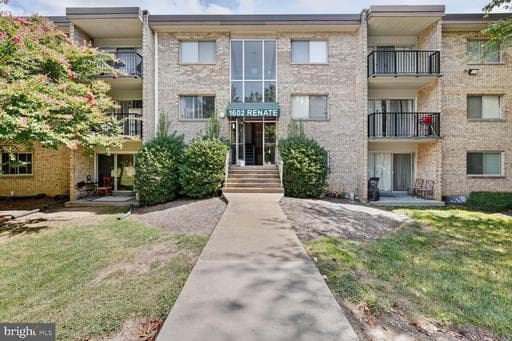 1602 Renate Dr, Woodbridge, VA 22192-2702, United States - Photo 1