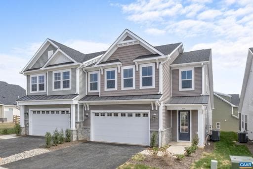 208 SUNBIRD LN,WAYNESBORO,VA,22980,WAYNESBORO CITY - Photo 1