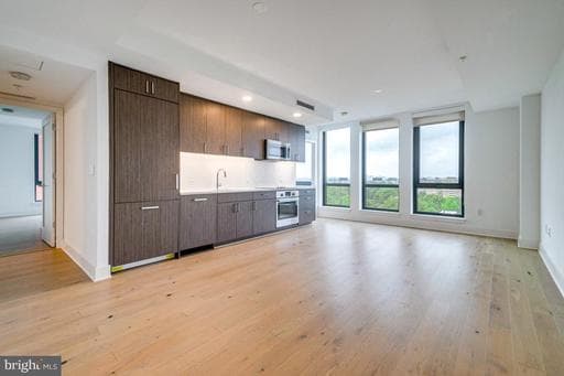 1211 VAN STREET 806 - Photo 1