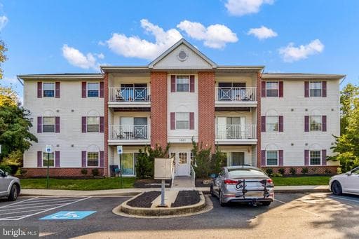 1201 FRIARS WOOD COURT 203 - Photo 1