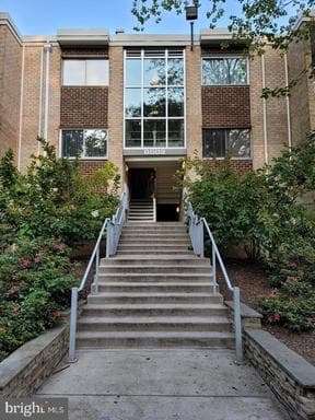 8002 CHANUTE PL #3,FALLS CHURCH,VA,22042,FAIRFAX