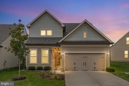 6266 ZINNIA LANE - Photo 1