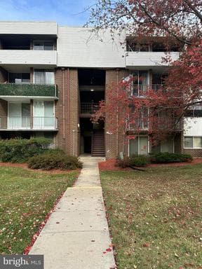 10249 PRINCE PL #31-T2,UPPER MARLBORO,MD,20774,PRINCE GEORGES - Photo 1