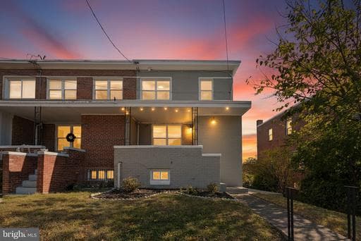 4717 7TH STREET - Photo 1