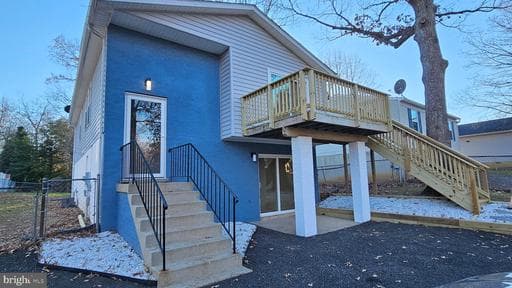 712 WHITE SANDS DRIVE - Photo 1
