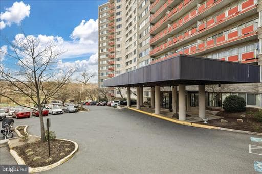 5340 HOLMES RUN PARKWAY 904