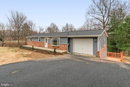 6411 Fulmer Rd, Frederick, MD 21703-5853, United States