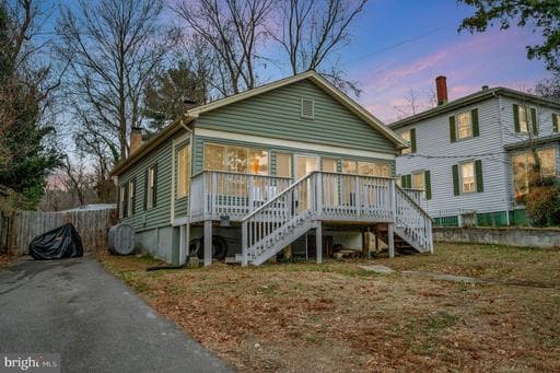 111 FORBES STREET - Photo 1