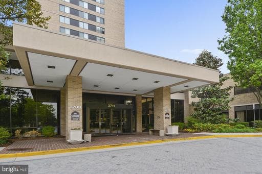 3713 S George Mason Dr, Falls Church, VA 22041-3228, United States - Photo 1
